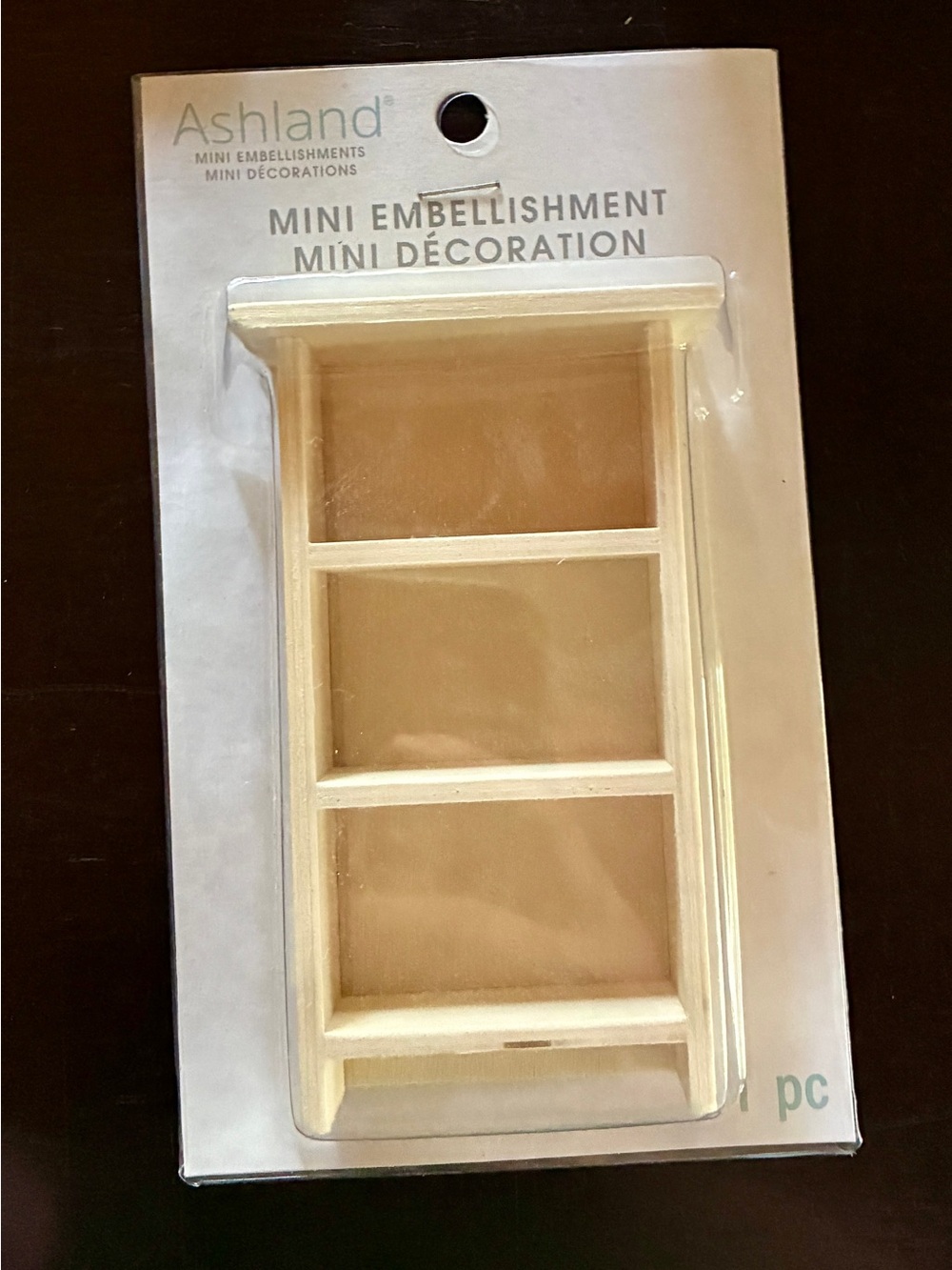 Ashland Cream Mini Shelf Embellishment